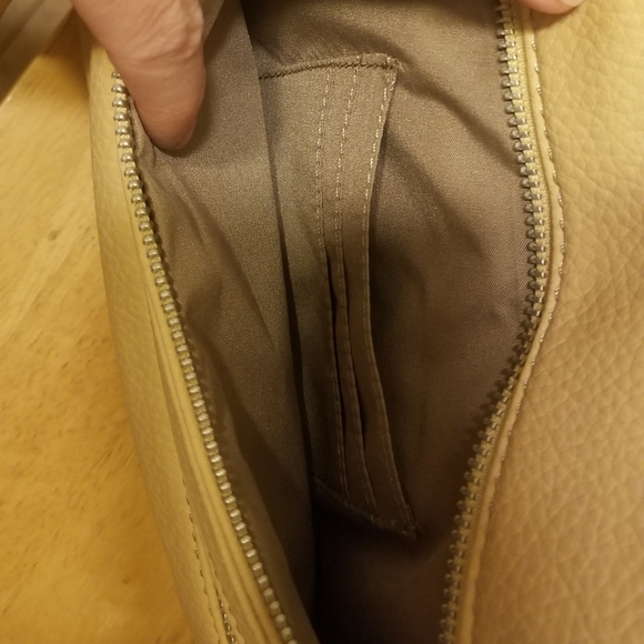 COPY - RELIC by "Fossil" crossbody daffodil NWT - Picture 6 of 15